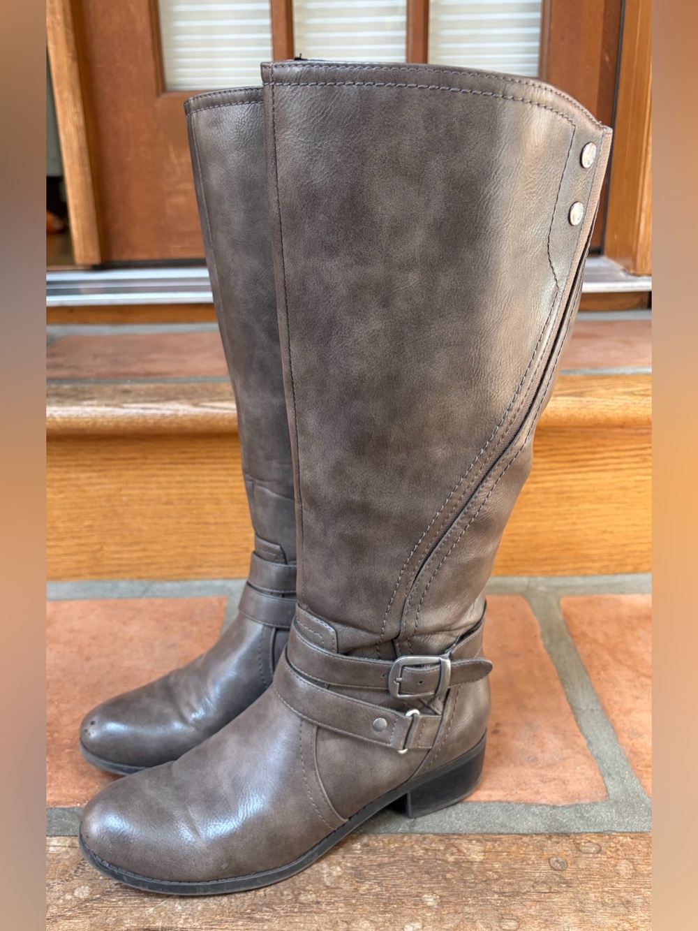 Unisa Gray-Brown Knee-High Buckle Riding Boots